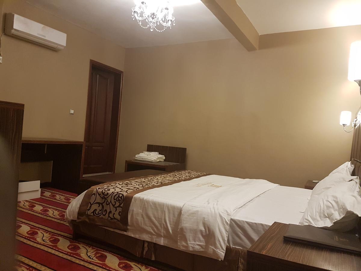 Mbayaville Hotel Douala Extérieur photo