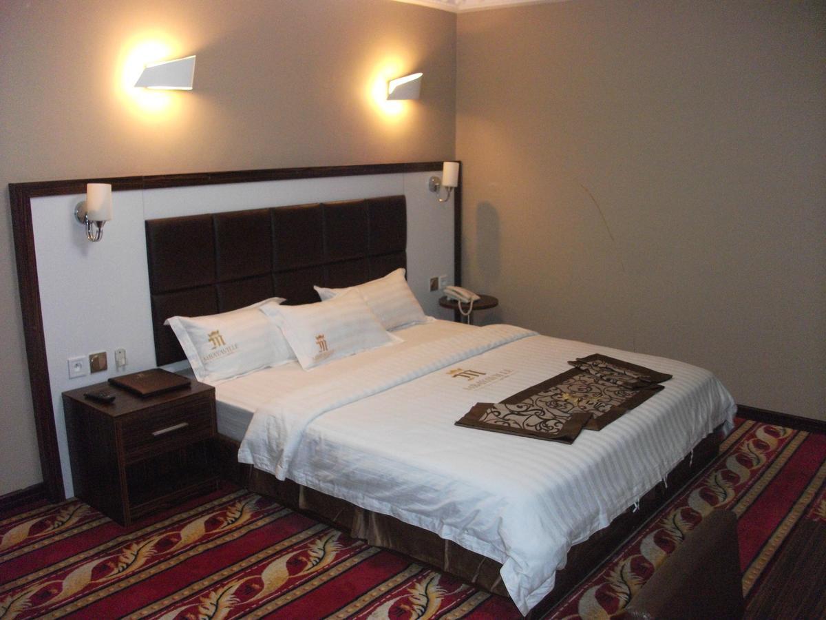 Mbayaville Hotel Douala Extérieur photo