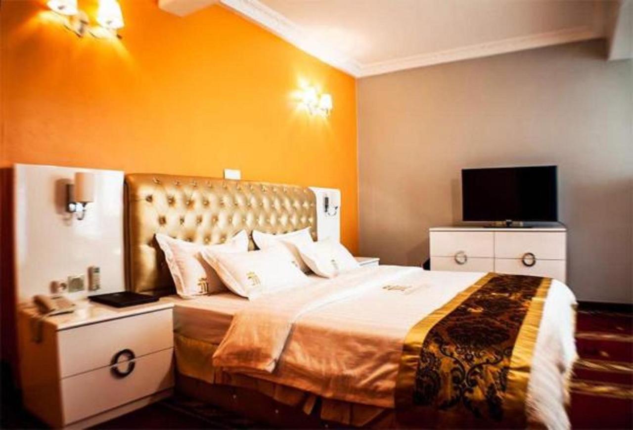Mbayaville Hotel Douala Extérieur photo